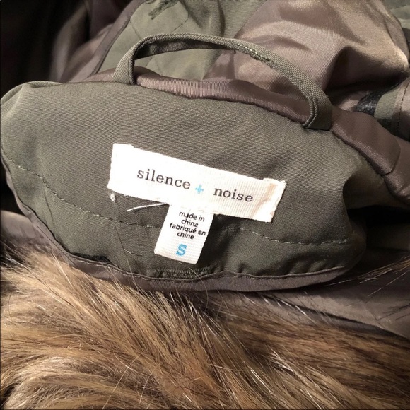 ‼️SOLD‼️ Hunter Green Parka Urban Outfitters - Picture 4 of 4